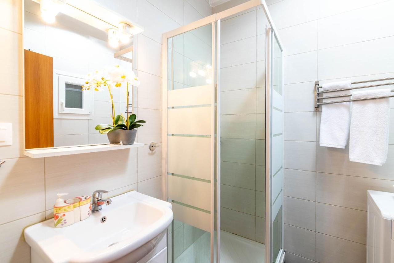 F & B Collection - 2 Bedroom Flat Szaloniki Kültér fotó